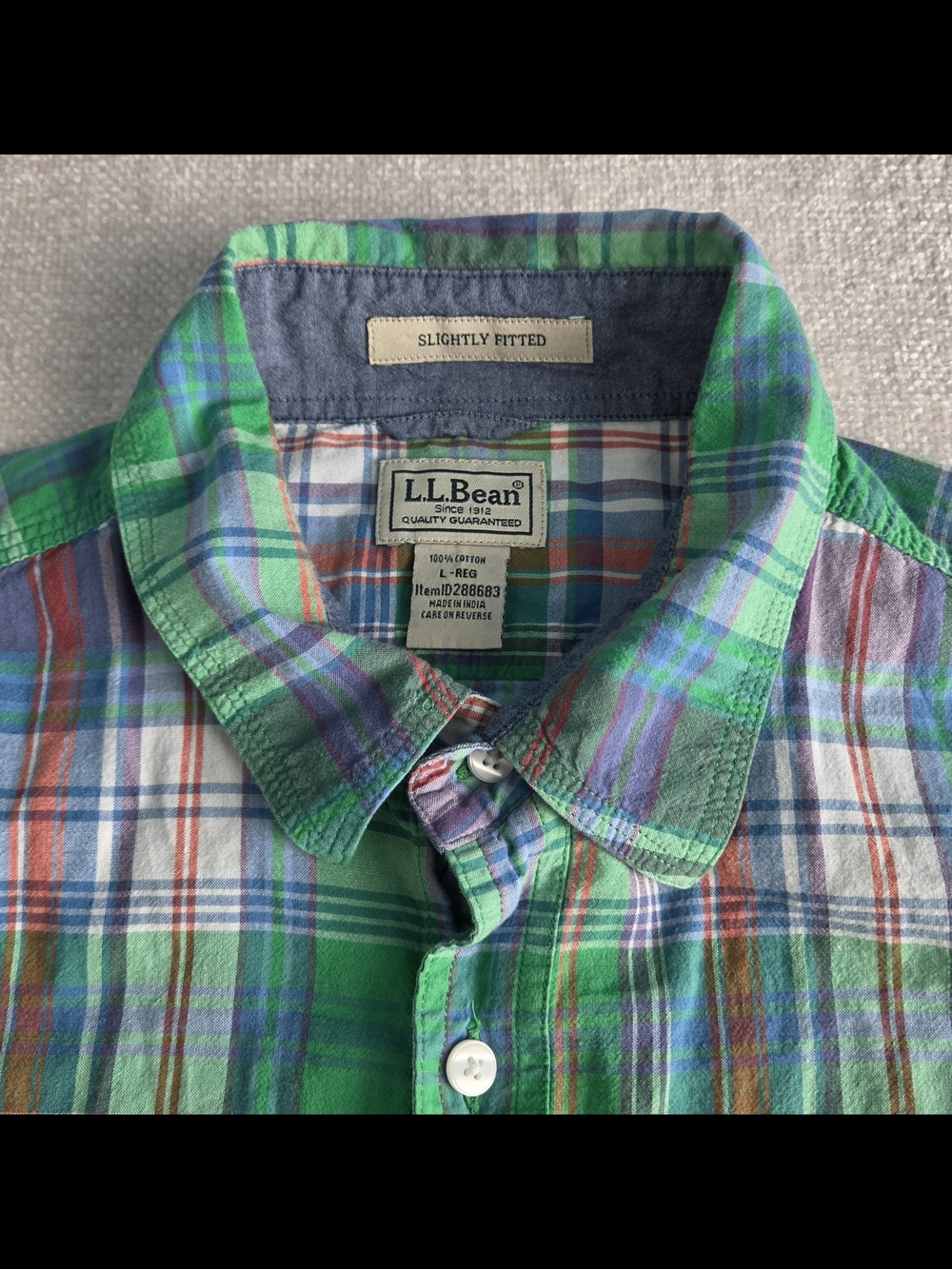 L.L. Bean Green Plaid Slightly Fitted Men's Button-Up Shirt